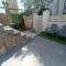 Casa MYA con terreno privado y parking compartido - a 800m de Playa Poniente