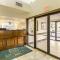 Quality Inn & Suites Atlanta Stone Mountain