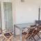 Apartments and rooms Camelia