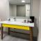 Days Inn by Wyndham Clanton AL