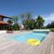 Arlotia