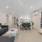 Modern 5BR Family Home in Peaceful Park Ridge