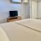 White Rose Guest Rooms