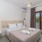 Villa Eva Milos near the beach and Adamas