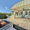 Pristine 2 Bed Condo, Steps from Free Beach Access
