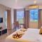 Bright Hotel