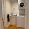 Spacious self contained house walking distance-CBD