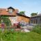 Lovely Home In Escles With Kitchen