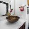 Historical Loft Retreat Minutes to Elora Main St