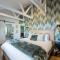The Strand at The Vineyard McLaren Vale - King BR, Comp Minibar, Breakfast Prov, Fireplace