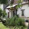 Une Maison, Un Jardin