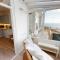 ILFRACOMBE RAPHAEL 2 Bedrooms