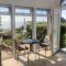 KINGHORN - Private Room, own entrance, ensuite, sunroom & Views
