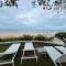 Relaxing Link to beach with pool