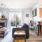 Beautiful & Bright 3 Bed Townhome Near Village