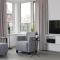 5 Bedroom Amazing Home In Idskenhuizen
