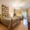 Lovely Home In Escles With Kitchen