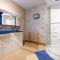 Lovely Home In Escles With Kitchen