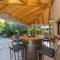 Gorgeous Apartment In Kastel Stari