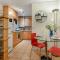 Chaucer Lodge Apt 1