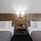 Countryside Inn and Suites