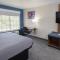 Countryside Inn and Suites