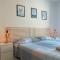 The Mayfair Village apto 305