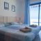 The Mayfair Village apto 305