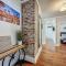 Cozy Quiet St Augustine Private Condo - 2bed, 1 bath, Sleeps 6, Steps to Historic St Augustine Center & All Tourist Attractions, Restaurants, Cafes, Backyard, Porch