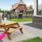 4 Bedroom Amazing Home In Idskenhuizen