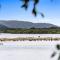 Ondina Cottage - Serene Waterfront Haven with Jetty