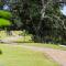 Ondina Cottage - Serene Waterfront Haven with Jetty