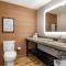 Cambria Hotel New Haven University Area