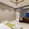 Hotel Seven Oaks
