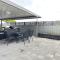 Investigator Beach Breeze Apartments U2