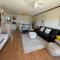 Investigator Beach Breeze Apartments U2
