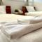 Seasons Retreat with pool and gym-2BR