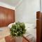 Seasons Retreat with pool and gym-2BR
