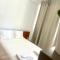 Seasons Retreat with pool and gym-2BR