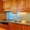 Appartement cosy 3 pièces, piscine, sauna, hammam, à 100m des pistes, parking couvert inclus - FR-1-351-28