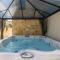 Villa Seven Seas with heated pool and jacuzzi by the sea