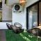 City Centre Modern Boho Stay