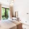 Modern 1BDR with Balcony in the Heart of Downtown