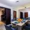 Modern 1BDR with Balcony in the Heart of Downtown