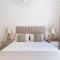 Modern 1BDR with Balcony in the Heart of Downtown