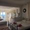 Guesthouse HHL - Liman ll