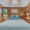 Country Comfort - Wifi, Fireplace, Golfing, Hiking, Deck, Pool Access