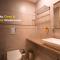 goSTOPS Gurugram, Baani Square PLUS - Private Rooms & Dorms