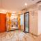 goSTOPS Gurugram, Baani Square PLUS - Private Rooms & Dorms