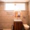 goSTOPS Gurugram, Baani Square PLUS - Private Rooms & Dorms